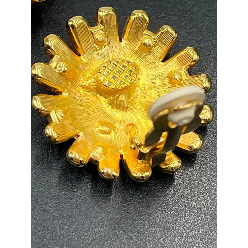 Vintage Swarovski Black Enamel and Gold Starburst Full Lead Clip On Earrings NOS